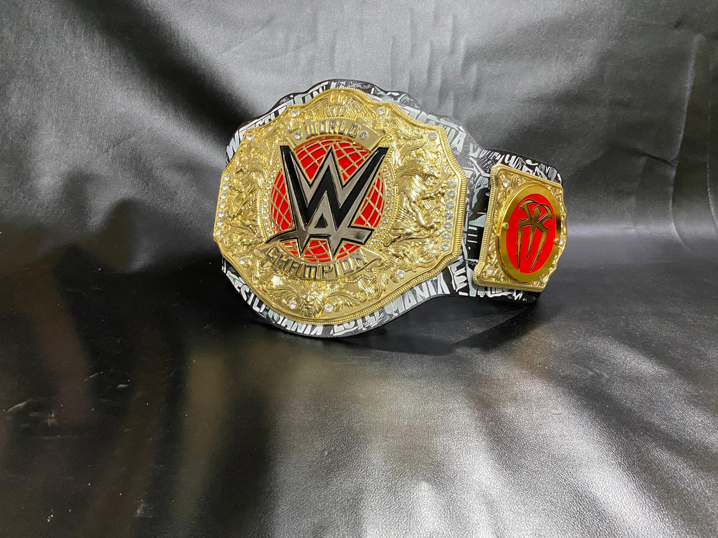 WWE WrestleMania 42 CM Punk vs Roman Reigns Championship Title Belt – Premium 6mm Die-Cast Collectible Belt