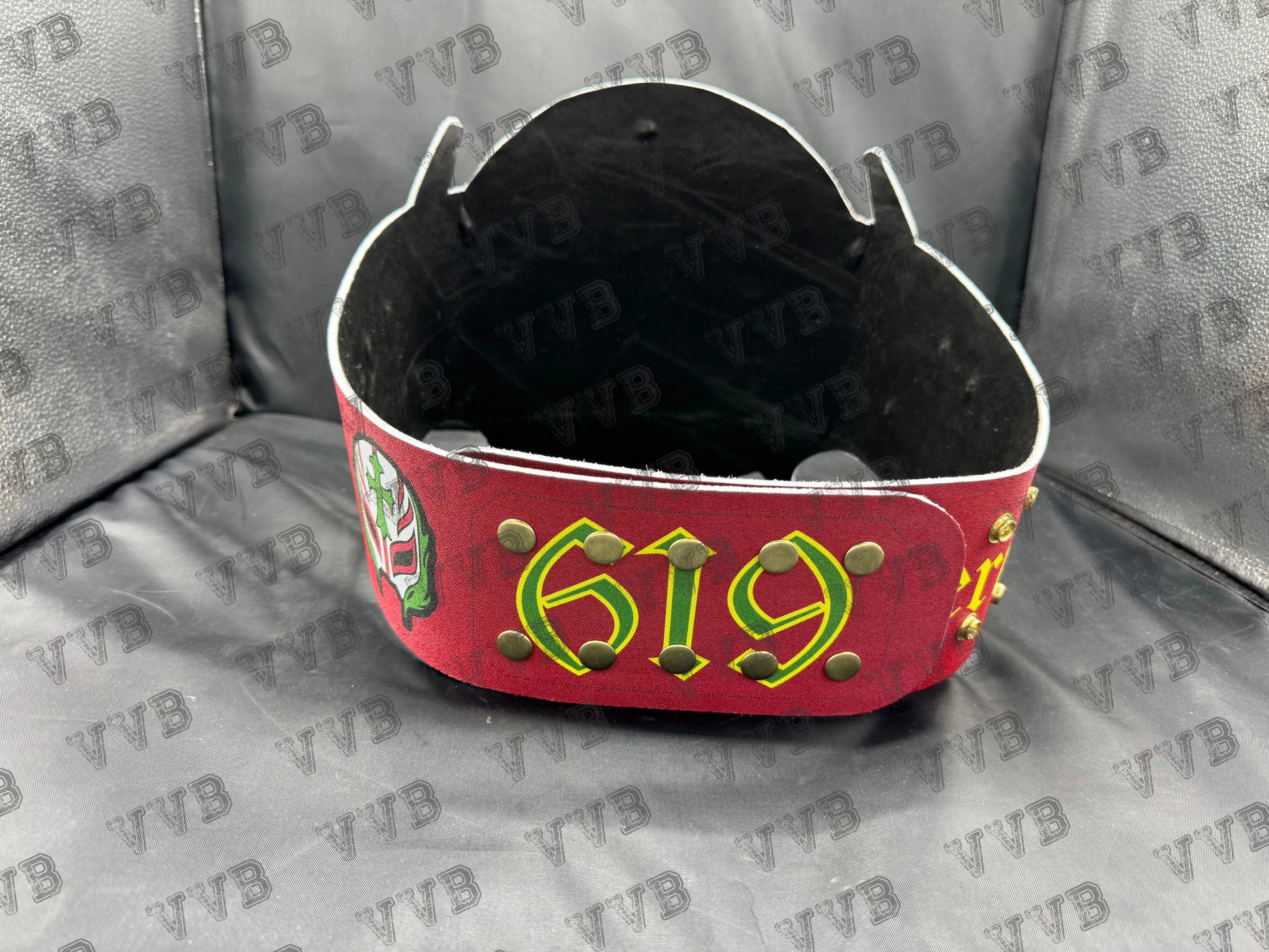 High-quality 2MM brass wrestling title displayed prominently