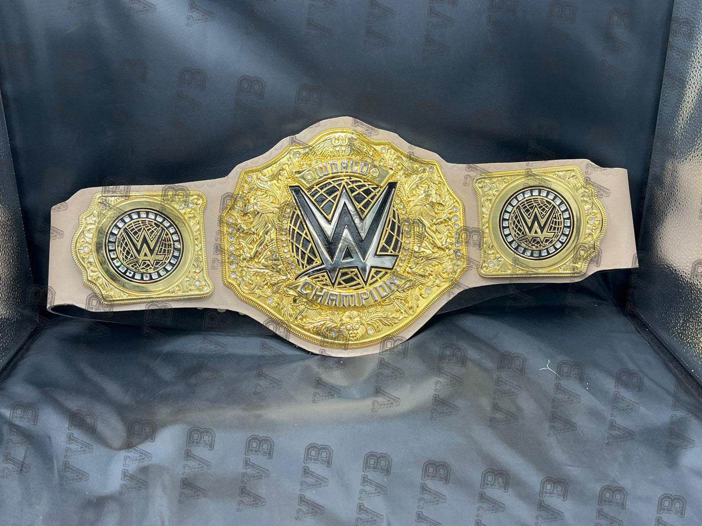 Custom World Heavyweight Championship Belt - Victory Vault Belts